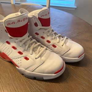 Men’s Jordan’s retro 6s